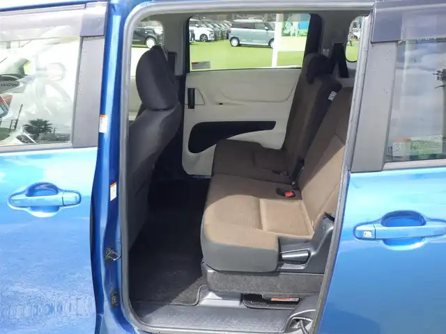 トヨタ シエンタ ハイブリッド G 千葉県 2016(平28)年 6.6万km コバルトブルーメタリック Toyota Safety Sense/・プリクラッシュセーフティ/・レーンディパーチャーアラート/・オートハイビーム/両側パワースライドドア/純正SDナビ/ワンセグTV/【CD再生機能　Bluetooth接続】/ドライブレコーダー/革巻きステアリング/ETC/LEDヘッドライト/フォグライト/ウインカーミラー/スマートキー