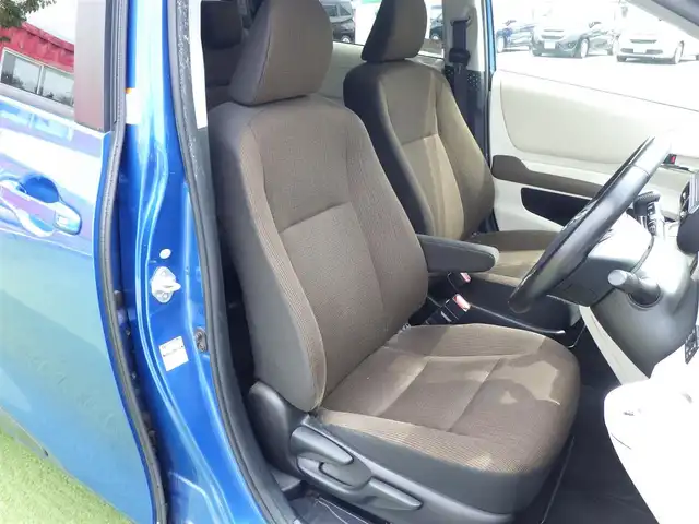 トヨタ シエンタ ハイブリッド G 千葉県 2016(平28)年 6.6万km コバルトブルーメタリック Toyota Safety Sense/・プリクラッシュセーフティ/・レーンディパーチャーアラート/・オートハイビーム/両側パワースライドドア/純正SDナビ/ワンセグTV/【CD再生機能　Bluetooth接続】/ドライブレコーダー/革巻きステアリング/ETC/LEDヘッドライト/フォグライト/ウインカーミラー/スマートキー