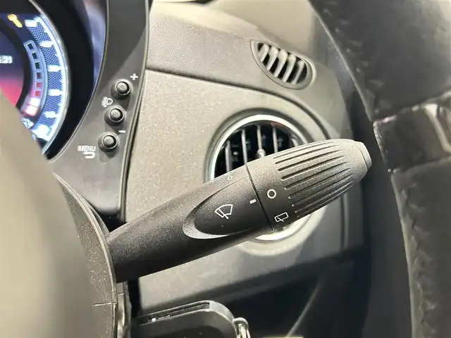 アバルト ５９５ コンペティツィオーネ 福岡県 2021(令3)年 1.5万km 黒 茶／黒ハーフレザーシート　/純正ディスプレイオーディオ　/ＡｐｐｌｅＣａｒＰｌａｙ　/Ｂｌｕｅｔｏｏｔｈ　/オートエアコン　/ＵＳＢ　/前後ドライブレコーダー　/純正１７インチＡＷ