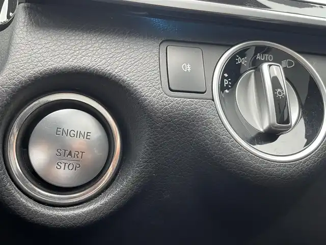 メルセデス・ベンツ Ｅ２５０ アバンギャルド 栃木県 2013(平25)年 6.9万km 白 シートヒーター /レーダーセーフティパッケージ /純正ナビ /フルセグTV/Bluetooth AM FM /バックカメラ /ディストロニックプラス /ハーフレザー /純正18インチAW /LED /キーレスゴー /パワーシート /ETC /前後ドライブレコーダー /保証書 /取扱説明書