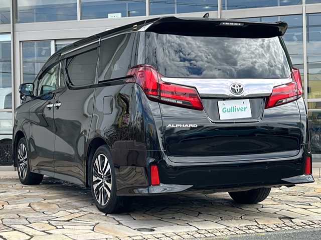 トヨタ アルファード S Cパッケージ 静岡県 2022(令4)年 3.5万km ブラック 純正ナビ/・CD/DVD/USB/Bluetooth/Miracast/・ラジオ/フルセグTV/主要装備/・レーダークルーズコントロール　/・ドライブレコーダー　/・フリップダウンモニター　/・ＥＴＣ　/・バックカメラ　/・デジタルインナーミラー　/・両側パワースライドドア　/・パワーバックドア　/・ハンドルヒーター/・ステアリングリモコン/・レーンキープアシスト/・コーナーセンサー/・オートライト/・オートハイビーム/・シートメモリー/・パワーシート/・シートヒーター/・エアシート/・オートホールド/・プッシュスタート/・スマートキー
