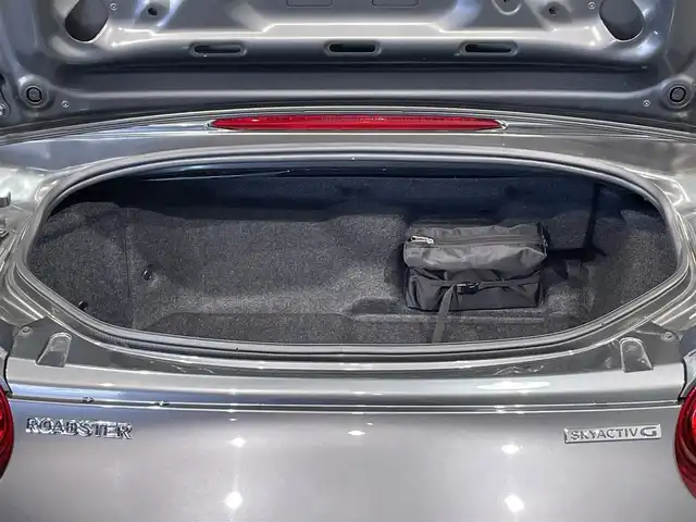 マツダ ロードスター ブラウン トップ 愛知県 2023(令5)年 2.2万km マシーングレープレミアムM 純正ナビ/ＢＯＳＥサウンドシステム/ブラウンナッパレザーシート/オープンカー/衝突軽減ブレーキ/車線逸脱警報/ブラインドスポットモニター/クリアランスソナー/クルーズコントロール/シートヒーター/バックカメラ/ドライブレコーダー/ビルトインＥＴＣ/USB＆AUX入力端子/純正フロアマット/純正16インチアルミホイール