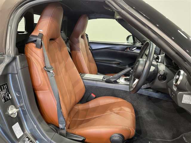 マツダ ロードスター ブラウン トップ 愛知県 2023(令5)年 2.2万km マシーングレープレミアムM 純正ナビ/ＢＯＳＥサウンドシステム/ブラウンナッパレザーシート/オープンカー/衝突軽減ブレーキ/車線逸脱警報/ブラインドスポットモニター/クリアランスソナー/クルーズコントロール/シートヒーター/バックカメラ/ドライブレコーダー/ビルトインＥＴＣ/USB＆AUX入力端子/純正フロアマット/純正16インチアルミホイール