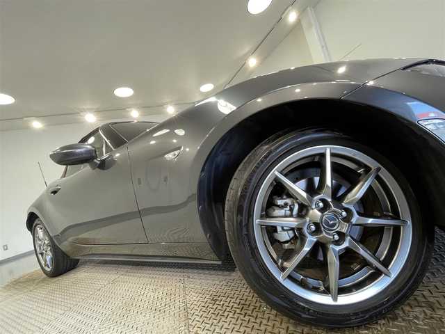 マツダ ロードスター ブラウン トップ 愛知県 2023(令5)年 2.2万km マシーングレープレミアムM 純正ナビ/ＢＯＳＥサウンドシステム/ブラウンナッパレザーシート/オープンカー/衝突軽減ブレーキ/車線逸脱警報/ブラインドスポットモニター/クリアランスソナー/クルーズコントロール/シートヒーター/バックカメラ/ドライブレコーダー/ビルトインＥＴＣ/USB＆AUX入力端子/純正フロアマット/純正16インチアルミホイール