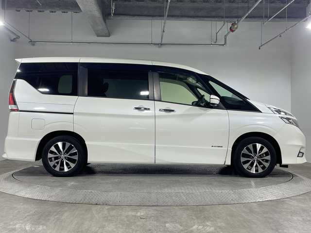 日産 セレナ ハイウェイスターVセレクションⅡ 神奈川県 2018(平30)年 3.6万km ブリリアントホワイトパール 純正9型SDナビゲーション【MM518D-L】/純正フリップダウンモニター/フルセグ　CD DVDブルーレイ　Bluetooth SD　AUX/インテリジェントアラウンドビューモニター/インテリジェントルームミラー/インテリジェントパーキングアシスト/両側電動スライドドア【サンシェード】/セーフティパックB【メーカーオプション】/プロパイロット/インテリジェントエマージェンシーブレーキ/LDW車線逸脱警報/レーダークルーズコントロール/車線逸脱防止支援システム/標識認識機能/ふらつき警報/ハイビームアシスト/フロントバックソナー/電動パーキングブレーキ/オートブレーキホールド/ヒーター付ドアミラー/革巻きステアリング【スイッチ】/2列目3列目パーソナルテーブル/USB電源ソケット/ビルトインETC2.0/アイドリングストップ/社外前方ドライブレコーダー/プッシュスタート/インテリジェントキー/純正サイド/リアスポイラー/LEDヘッドランプ/オートライト/フロントフォグランプ/純正16インチアルミホイール