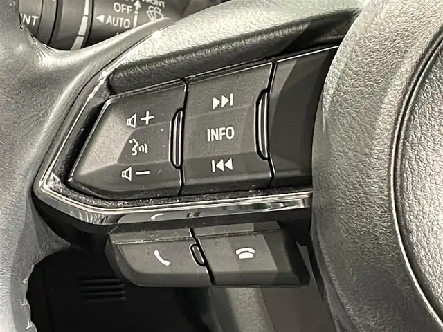 マツダ ＣＸ－５ XD Lパッケージ 愛知県 2017(平29)年 5.5万km チタニウムフラッシュマイカ 純正８インチナビ　/（FM/AM/Bluetooth/USB/CD・DVD再生/AUX/フルセグTV/スマホ連携）/ＢＯＳＥサウンド　/電動バックドア　/衝突軽減ブレーキ　/レーダークルーズコントロール　/レーンキープアシスト/ＥＴＣ　/シートヒーター　/ステアリングヒーター　/D席メモリ機能付パワーシート　/ドライブレコーダー　/バック・サイドカメラ/ブラインドスポットモニター/ＬＥＤヘッドライト/LEDフォグランプ/コーナーセンサー/アイドリングストップ/電動パーキングブレーキ/純正フロアマット