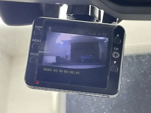 レクサス ＩＳ 300h Fスポーツ 滋賀県 2013(平25)年 6.5万km ホワイトノーヴァガラスフレーク レザーシート/バックカメラ/TRDエアロ/LEDヘッドライト/コーナーセンサー/ドラレコ/クルーズコントロール/パワーシート/シートヒーター/ベンチレーション/純正ナビ/Bluetooth/純正18インチAW