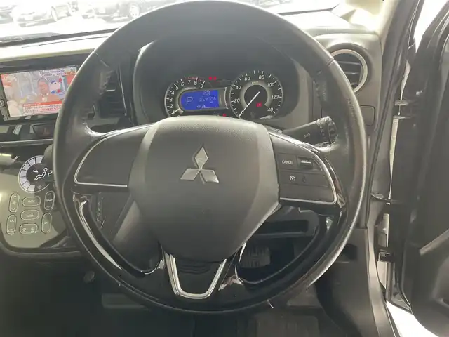 三菱 ｅＫスペース カスタムT セーフティパッケージ 沖縄県 2018(平30)年 6.5万km チタニウムグレーメタリック (株)IDOMが運営する【じしゃロンコザ店】の自社ローン対象車両になります。こちらは現金ご利用時の価格です。自社ローンご希望の方は別途その旨お申付け下さい。/純正ナビ　/フルセグＴＶ　/Ｂｌｕｅｔｏｏｔｈ接続　/全方位カメラ　/ＣＤ／ＤＶＤ再生　/両側パワースライドドア　/衝突被害軽減ブレーキ　/クルーズコントロール　/アイドリングストップ　/プッシュスタート/スペアキー