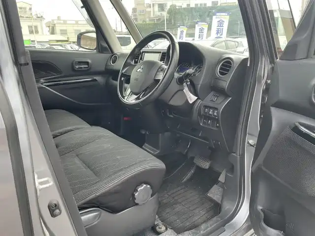 三菱 ｅＫスペース カスタムT セーフティパッケージ 沖縄県 2018(平30)年 6.5万km チタニウムグレーメタリック (株)IDOMが運営する【じしゃロンコザ店】の自社ローン対象車両になります。こちらは現金ご利用時の価格です。自社ローンご希望の方は別途その旨お申付け下さい。/純正ナビ　/フルセグＴＶ　/Ｂｌｕｅｔｏｏｔｈ接続　/全方位カメラ　/ＣＤ／ＤＶＤ再生　/両側パワースライドドア　/衝突被害軽減ブレーキ　/クルーズコントロール　/アイドリングストップ　/プッシュスタート/スペアキー