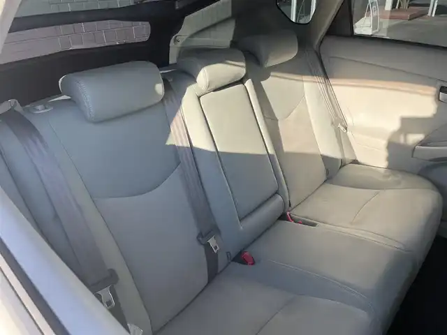 トヨタ プリウス G 長崎県 2012(平24)年 9.3万km ホワイトパールクリスタルシャイン (株)IDOMが運営する【じしゃロン長崎店】の自社ローン対象車両になります。こちらは現金ご利用時の価格です。自社ローンご希望の方は別途その旨お申付け下さい。/・社外ナビ/・フルセグテレビ/・バックカメラ/・クルーズコントロール/・パワーシート/・17インチアルミホイル/・ハーフレザーシート/・ETC/・ドアバイザー