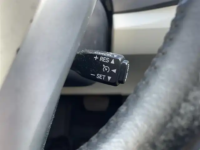 トヨタ プリウス G 長崎県 2012(平24)年 9.3万km ホワイトパールクリスタルシャイン (株)IDOMが運営する【じしゃロン長崎店】の自社ローン対象車両になります。こちらは現金ご利用時の価格です。自社ローンご希望の方は別途その旨お申付け下さい。/・社外ナビ/・フルセグテレビ/・バックカメラ/・クルーズコントロール/・パワーシート/・17インチアルミホイル/・ハーフレザーシート/・ETC/・ドアバイザー