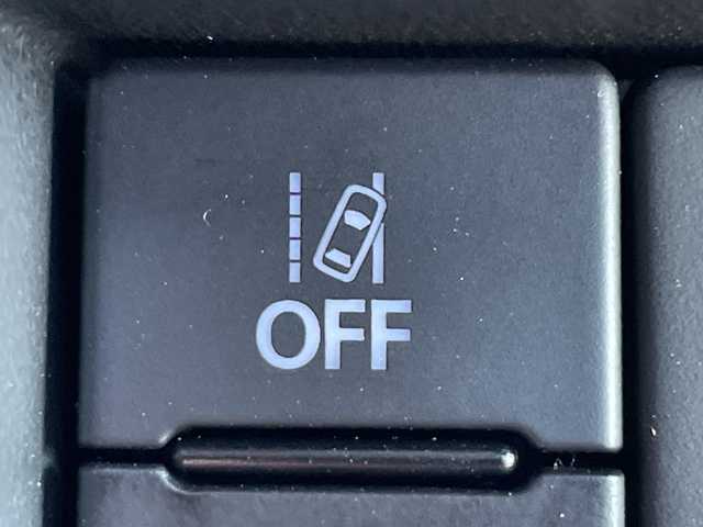 スズキ ジムニー ノマド FC 茨城県 2025(令7)年 0.1千km ベージュ 社外SDナビ/４WD/クリアランスソナー/アイドリングストップ/アダプティブクルーズコントロール/シートヒーター/ダウンヒルアシストコントロール/横滑り防止装置/レーンキープアシスト/オートライト/オートマチックハイビーム/衝突軽減システム/LEDヘッドライト/純正フロアマット/純正15インチアルミホイール/スマートキー