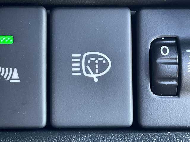 スズキ ジムニー ノマド FC 茨城県 2025(令7)年 0.1千km ベージュ 社外SDナビ/４WD/クリアランスソナー/アイドリングストップ/アダプティブクルーズコントロール/シートヒーター/ダウンヒルアシストコントロール/横滑り防止装置/レーンキープアシスト/オートライト/オートマチックハイビーム/衝突軽減システム/LEDヘッドライト/純正フロアマット/純正15インチアルミホイール/スマートキー