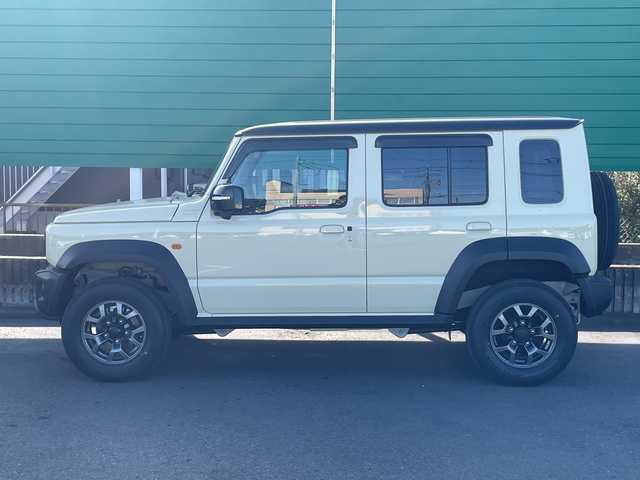 スズキ ジムニー ノマド FC 茨城県 2025(令7)年 0.1千km ベージュ 社外SDナビ/４WD/クリアランスソナー/アイドリングストップ/アダプティブクルーズコントロール/シートヒーター/ダウンヒルアシストコントロール/横滑り防止装置/レーンキープアシスト/オートライト/オートマチックハイビーム/衝突軽減システム/LEDヘッドライト/純正フロアマット/純正15インチアルミホイール/スマートキー