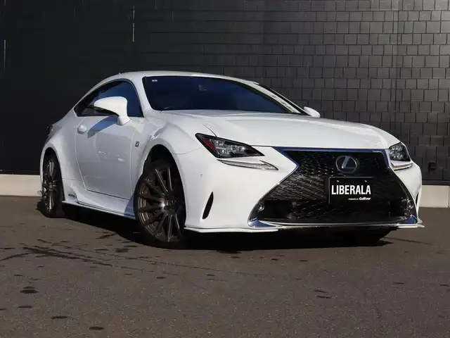 レクサス ＲＣ 300h Fスポーツ 宮城県 2014(平26)年 7.3万km ホワイトノーヴァガラスフレーク 純正ナビ【ＢＴ／ＣＤ／ＤＶＤ／フルセグＴＶ】/３眼ＬＥＤヘッドライト　/ＴＲＤエアロ　/ステアリングヒーター　/レザーシート　/プリクラッシュセーフティー　/レーダークルーズコントロール　/ブラインドスポットモニター/TRD19インチ鍛造AW/TRDマフラー/クリアランスソナー/パドルシフト/前席パワーシート/運転席メモリー付き/前席シートヒーター/前席エアシート/トランクスポイラー/バックカメラ　/純正フロアマット/禁煙車
