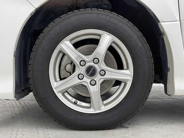 トヨタ ヴォクシー ZS 煌Ⅱ 宮城県 2017(平29)年 5.3万km ホワイトパールクリスタルシャイン 純正12型フリップダウンモニター/Toyota Safety Sense 		/・プリクラッシュセーフティ		/・レーンディパーチャーアラート		/・オートマチックハイビーム		/・先行車発進告知	/純正１０型ナビ/・SD.DVD.CD.BT/フルセグTV/バックカメラ/両側パワースライドドア/ステアリングスイッチ/革巻ステアリング/ビルトインETC2.0/ドライブレコーダー（F）/LEDヘッドライト/LEDフォグランプ/プッシュスタート/スマートキー×２/社外フロアマット/社外15inAW/ワイパーデアイサー/ロールサンシェード/横滑り防止装置/アイドリングストップ/ドアバイザー