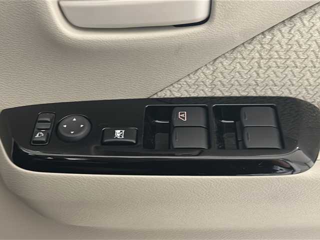 三菱 ｅＫワゴン G 熊本県 2020(令2)年 0.4万km ホワイト 純正9インチナビ【MM319D-LM】/・フルセグ/CD/DVD/BT/MSV/全方位カメラ/デジタルインナーミラー/ドライブレコーダー（ナビ連動）/衝突被害軽減ブレーキ/車線逸脱警報/前後コーナーセンサー/スマートキー/スペアキー/ドアバイザー/純正フロアマット/前席シートヒーター/アイドリングストップ/ETC/オートライト/禁煙車