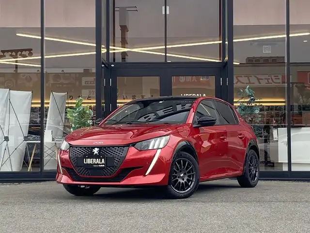 プジョー ２０８ GT 福岡県 2022(令4)年 1.8万km 赤Ⅱ ・アダプティブクルーズコントロール/・USB/Bluetooth/AppleCarPlay/・バック/サイドカメラ/・ハーフレザーシート/シートヒーター/・ETC/・純正16AW/・プッシュスタート/・パーキングアシスト/・アイドリングストップ/・スマートキー/・レーンキープアシスト/・オートライト/・LEDライト/・デジタルインナーミラー/・ディスプレイオーディオ