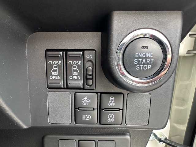 トヨタ ルーミー カスタムG 大阪府 2020(令2)年 1.4万km パールホワイトⅢ ナビ　/地デジ　/Ｂｌｕｅｔｏｏｔｈ　/バックカメラ　/両側パワースライドドア　/クルーズコントロール　/ＬＥＤヘッドライト　/オートハイビーム　/衝突軽減ブレーキ　/前後ドライブレコーダー　/ビルトインＥＴＣ　/マット