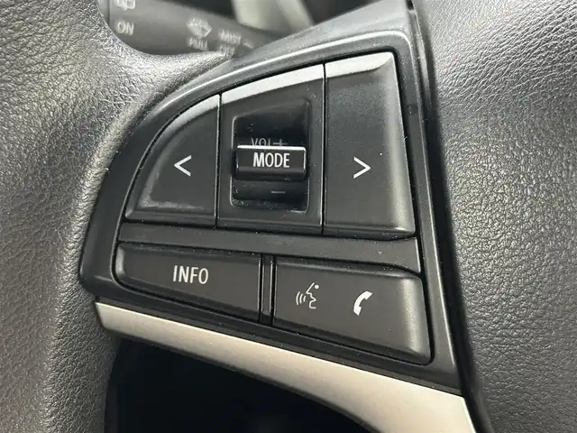 スズキ ハスラー HYBRID G 福島県 2020(令2)年 5万km ピュアホワイトP スズキセーフティサポート/・衝突軽減ブレーキ/・レーンアシスト/・クリアランスソナー/社外ナビ/・型番：MDV-D307W/・ワンセグTV/CD/Bluetooth/・ETC/アイドリングストップ/ステアリングスイッチ/シートヒーター(運転席/助手席)/オートライト/・ヘッドライトレベライザー/プッシュスタート/・スマートキー/・スペアキー/社外フロアマット/ドアバイザー