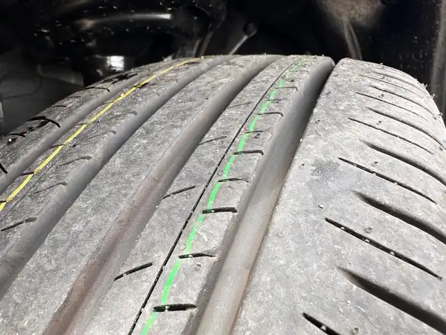 トヨタ ＲＡＶ４ G 宮城県 2025(令7)年 0.1万km未満 アティチュードブラックマイカ パノラマムーンルーフ/デジタルインナーミラー/スペアタイヤ/＝＝＝/TRDエアロ（F/S/R）/セーフティセンス/・プリクラッシュセーフティ/・レーントレーシングアシスト/・レーダークルーズコントロール/・オートマチックハイビーム/・ロードサインアシスト/・カーブ速度抑制機能/・ドライバー異常時対応システム/・横断歩行者検知機能/・低速時加速抑制機能/・緊急時操舵支援/先行車発進告知機能/パーキングサポートブレーキ（前後静止物/後方接近車両）/ブラインドスポットモニター/10.5インチディスプレイオーディオ/・ナビ機能/・フルセグTV/・Bluetooth/・AppleCarPlay/AndroidAuto/パノラミックビューモニター/ビルトインETC2.0/パワーバックドア/合皮シート/メモリー機能付パワーシート/シートヒーター/ベンチレーション/ステアリングヒーター/電動パーキングブレーキ/ブレーキホールド/LEDヘッドランプ/フォグランプ/ルーフレール/純正18インチAW/W/サイド/カーテンエアバッグ