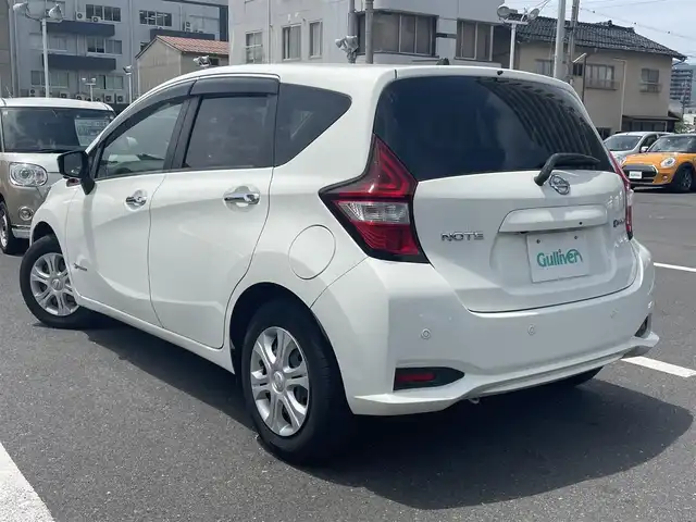 日産 ノート e－パワー B 島根県 2020(令2)年 6.6万km ホワイト 社外メモリーナビ　/Ｂｌｕｅｔｏｏｔｈ　/全方位カメラ　/デジタルインナーミラー　/衝突軽減ブレーキ　/レーンアシスト/スマートキー　/プッシュスタート　/ＥＴＣ