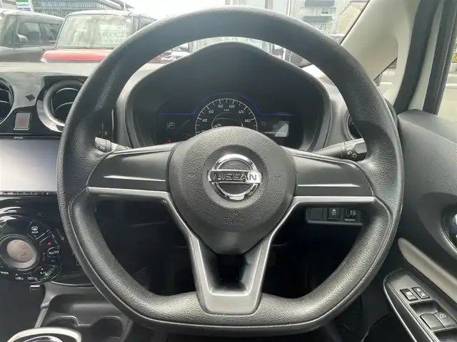 日産 ノート e－パワー B 島根県 2020(令2)年 6.6万km ホワイト 社外メモリーナビ　/Ｂｌｕｅｔｏｏｔｈ　/全方位カメラ　/デジタルインナーミラー　/衝突軽減ブレーキ　/レーンアシスト/スマートキー　/プッシュスタート　/ＥＴＣ