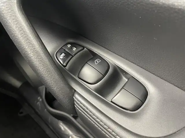 日産 エクストレイル ハイブリッド 20Xi 茨城県 2018(平30)年 3.8万km ブリリアントホワイトパール 純正9型ナビ/全方位カメラ/フルセグ/プロパイロット/衝突被害軽減ブレーキ/車線逸脱抑制装置/オートマチックハイビーム/BSW/ソナー/デジタルインナーミラー/ETC/ドラレコ/純正17インチAW/LEDヘッドライト/スマートキー