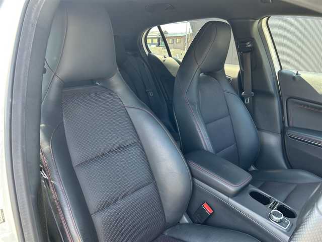 メルセデス・ベンツ ＧＬＡ２５０ 4マチック スポーツ 道東・釧路十勝 2014(平26)年 5.3万km カルサイトホワイト バリューパッケージプラス/　・メモリ付きパワーシート(D席)/　・リバースポジション機能付きドアミラー/レーダーセーフティーパッケージ/　・ブラインドスポットアシスト/　・ディストニックプラス/　・レーンキーピングアシスト/エクスクルーシブパッケージ/　・本革シート/　・メモリ付きパワーシート(N席)/　・フロアマット/　・harman/kardon/純正HDDナビ/TV/CD/DVD/BT/USB/シートヒーター/パワーバックドア/キセノンヘッドライト/オートライト/リアフォグライト/社外ドライブレコーダー(前後)/純正18インチAW/ダウンヒルアシストコントロール
