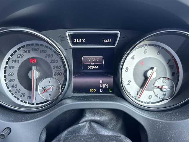 メルセデス・ベンツ ＧＬＡ２５０ 4マチック スポーツ 道東・釧路十勝 2014(平26)年 5.3万km カルサイトホワイト バリューパッケージプラス/　・メモリ付きパワーシート(D席)/　・リバースポジション機能付きドアミラー/レーダーセーフティーパッケージ/　・ブラインドスポットアシスト/　・ディストニックプラス/　・レーンキーピングアシスト/エクスクルーシブパッケージ/　・本革シート/　・メモリ付きパワーシート(N席)/　・フロアマット/　・harman/kardon/純正HDDナビ/TV/CD/DVD/BT/USB/シートヒーター/パワーバックドア/キセノンヘッドライト/オートライト/リアフォグライト/社外ドライブレコーダー(前後)/純正18インチAW/ダウンヒルアシストコントロール