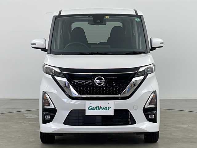 日産 ルークス HWS X プロパイロットED 道央・札幌 2023(令5)年 3.7万km ホワイトパール ・純正ナビ&CD&BT&SD&USB/・スライドオートクロージャー/・ハンズフリーオートスライドドア/・アラウンドビューモニター/・フロント/サイド/バックカメラ/・プロパイロット/・インテリジェントエマージェンシーブレーキ/・車線逸脱防止支援システム/・車線逸脱警報/・前方衝突予測警報/・踏み間違い衝突防止アシスト/・標識検知機能/・先行車発進お知らせ/・ふらつき警報/・前席シートヒーター/・ETC/・純正フロアマット/・電動格納ミラー/・プッシュスタート/・LEDヘッドライト/・オートライト/・オートマチックハイビーム/・スマートキー/・スペアキー