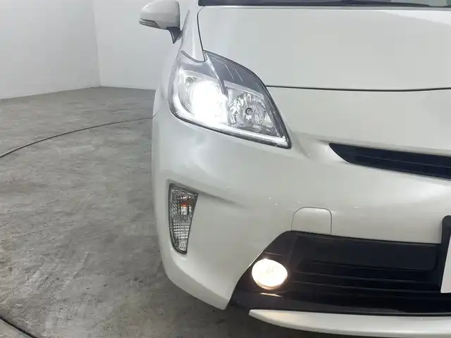 トヨタ プリウス G 福島県 2014(平26)年 5.7万km ホワイトパールクリスタルシャイン 純正ナビ/・フルセグTV/Bluetooth/CD/DVD/・バックカメラ/・ETC/アイドリングストップ/クルーズコントロール/革巻きステアリング/・ステアリングリモコン/ハーフレザーシート/・パワーシート(運転席)/プッシュスタート/・スマートキー/・スペアキー/HIDヘッドライト/・オートライト/・フォグライト/電動格納ミラー/純正フロアマット/ドアバイザー