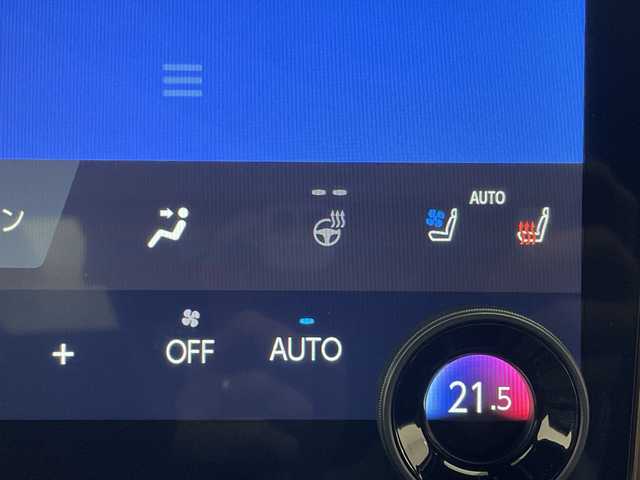 トヨタ アルファード Z 群馬県 2025(令7)年 0.7万km ブラック ムーンルーフ　純正１４型ナビ　純正１３．２型後席モニター　全周囲カメラ　ユニバーサルステップ　デジタルインナーミラー　純正ビルトインＥＴＣ２．０　前後ドラレコ　レザーシート　置くだけ充電　　禁煙車