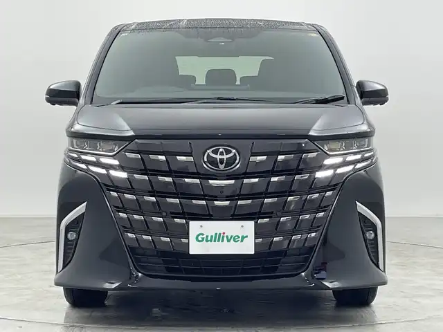トヨタ アルファード Z 群馬県 2025(令7)年 0.7万km ブラック ムーンルーフ　純正１４型ナビ　純正１３．２型後席モニター　全周囲カメラ　ユニバーサルステップ　デジタルインナーミラー　純正ビルトインＥＴＣ２．０　前後ドラレコ　レザーシート　置くだけ充電　　禁煙車