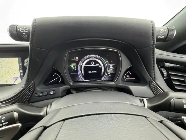 レクサス ＬＳ 500h Iパッケージ 愛知県 2017(平29)年 8.6万km マンガンラスター ムーンルーフ/三眼ヘッドライト/黒革/レクサスセーフティシステム/・PCS/・LDA/・BSM/・PKSA/・追従クルーズコントロール/ヘッドアップディスプレイ/純正ナビ/（CD/DVD/BT/フルセグ）/パノラマビューモニター/純正ドラレコ/ETC2.0/デジタルインナーミラー/前席シートヒーター/前席ベンチレーション/ステアヒーター/パドルシフト/電動リアサンシェード