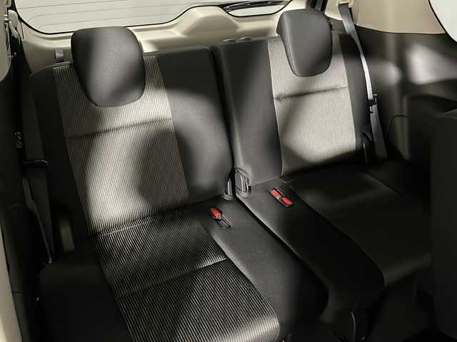 日産 セレナ ハイウェイスター V 広島県 2020(令2)年 6.1万km ダイヤモンドブラック 純正10型ナビ/純正フリップダウンモニター/プロパイロット/ハンズフリーオートスライドドア/バックカメラ/ブラインドスポットモニター/エマージェンシーブレーキ/車線逸脱警報/車線逸脱抑制/踏み間違い衝突防止アシスト/LEDヘッドランプ/純正16インチAW/ETC/ドライブレコーダー