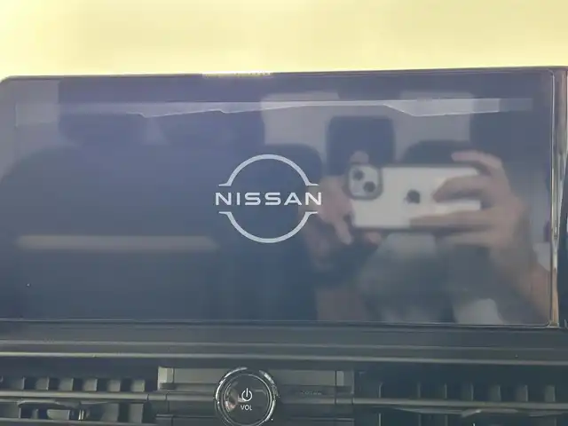 日産 セレナ ハイウェイスター V 佐賀県 2023(令5)年 4.7万km ダイヤモンドブラック 純正１２．３インチナビ　/フルセグ　/アラウンドビューモニター　/インテリジェントルームミラー　/両側パワースライドドア　/ハンズフリーオートスライドドア　/プロパイロット　/ハンドル支援/衝突被害軽減装置/レーンキープアシスト/置くだけ充電　/アップルカープレイ/アンドロイドオート/パドルシフト/純正アルミホイール/ビルトインETC2.0