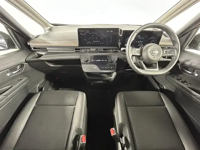 日産 セレナ ハイウェイスター V 佐賀県 2023(令5)年 4.7万km ダイヤモンドブラック 純正１２．３インチナビ　/フルセグ　/アラウンドビューモニター　/インテリジェントルームミラー　/両側パワースライドドア　/ハンズフリーオートスライドドア　/プロパイロット　/ハンドル支援/衝突被害軽減装置/レーンキープアシスト/置くだけ充電　/アップルカープレイ/アンドロイドオート/パドルシフト/純正アルミホイール/ビルトインETC2.0
