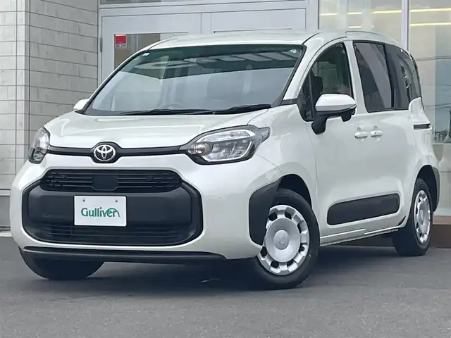 トヨタ シエンタ ハイブリッド G 道央・札幌 2024(令6)年 2万km ホワイトパールクリスタルシャイン ・４WD/・衝突軽減ブレーキ/・寒冷地仕様/・純正ディスプレイオーディオ/　BT＆USB＆TV/・バックカメラ/・両側パワースライドドア/・コーナーセンサー/・レーダークルーズコントロール/・レーンキープアシスト/・ブラインドスポットモニター/・ミラーヒーター/・オートエアコン/・オートライト/・ビルトインETC/・ステアリングスイッチ/・ハンズフリー/・オートリトラミラー/・ワイパー熱線/・フロアマット/・ウィンカーミラー/・LEDヘッドライト/・スペアキー