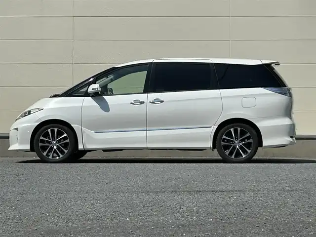 トヨタ エスティマ アエラス レザーパッケージ 茨城県 2015(平27)年 6.9万km ホワイトパールクリスタルシャイン プッシュスタート/MT付きAT/スマートキー/Wエアコン/クルーズコントロール/SDナビ（DVD再生機能あり）/フルセグTV/ビルトインETC/carrozzeriaフリップダウンモニター/格納式サードシート/D席パワーシート/純正フロアマット/両側パワースライドドア/純正アルミホイル/前後クリアランスソナー/オートライト/Wエアバック