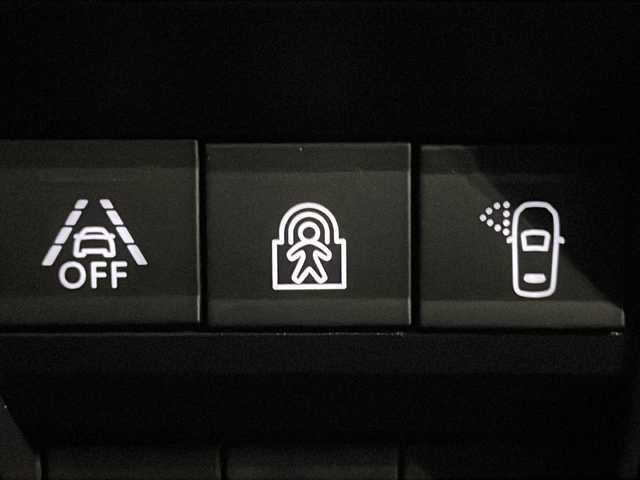 シトロエン ベルランゴ シャイン 山口県 2021(令3)年 4.2万km サーブル 衝突軽減B /BSM /レーンアシスト　/インテリジェントハイビーム　/パーキングセンサー　/ディスプレイオーディオ　/全方位カメラ　/ステアリングスイッチ  /パドルシフト  /純正ブラック16インチAW/スマートキー  /スペアキー  /保証書　