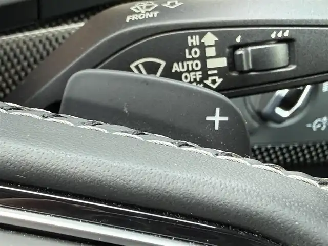 アウディ Ｓ５ スポーツバック 静岡県 2017(平29)年 4万km 白 ハーフレザーシート /BANG&OLUFSEN/BSM/バーチャルコックピット/電動リアゲート/MMI/(CD/DVD/Bluetooth/フルセグ)/バックカメラ/ACC/LKA/パーキングエイド/パワーシート/シートヒーター/アドバンストキー/ETC/ドライブレコーダー/純正フロアマット/純正19インチアルミホイール/保証書/取説/スペアキー