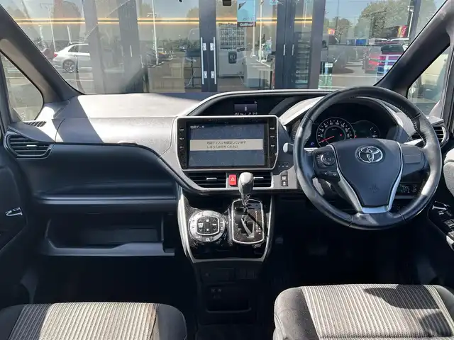 トヨタ ヴォクシー ZS 煌Ⅲ 栃木県 2020(令2)年 3.7万km ブラック トヨタセーフティセンス/ALPINE9インチナビ/フルセグTV/DVD/Bluetooth/HDMI/ALPINEフリップダウンモニター/バックカメラ/ETC/ナビ連動ドライブレコーダー/両側パワースライドドア/ハーフレザーシート/クルーズコントロール/ステアリングリモコン/LEDオートライト/フォグランプ/オートハイビーム/シートバックテーブル/ロールサンシェード/スマートキー×2/アイドリングストップ