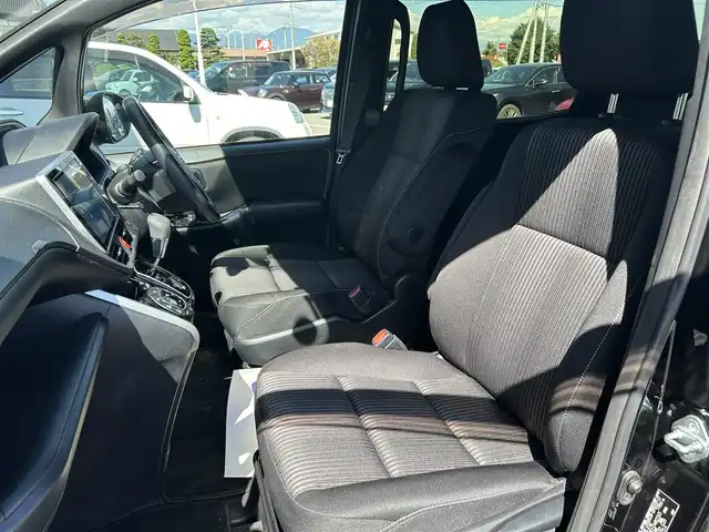トヨタ ヴォクシー ZS 煌Ⅲ 栃木県 2020(令2)年 3.7万km ブラック トヨタセーフティセンス/ALPINE9インチナビ/フルセグTV/DVD/Bluetooth/HDMI/ALPINEフリップダウンモニター/バックカメラ/ETC/ナビ連動ドライブレコーダー/両側パワースライドドア/ハーフレザーシート/クルーズコントロール/ステアリングリモコン/LEDオートライト/フォグランプ/オートハイビーム/シートバックテーブル/ロールサンシェード/スマートキー×2/アイドリングストップ