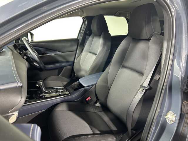 マツダ ＣＸ－３０ 20S プロアクティブツーリングセレ 神奈川県 2020(令2)年 3.7万km ポリメタルグレーM マツダコネクトナビ/CD DVD　フルセグ/AM FM USB　メモリーオーディオ HDMI/360度ビューカメラ/パワーバックドア/レーダークルーズコントロール/ドライバーモニタリング/前側方/後側方接近車両検知/車線逸脱警報所ステム/レーンキープアシスト/ブラインドスポットモニタリング/スマートブレーキサポート/スマートシティブレーキサポート/前後ソナー/アイドリングストップ/社外前方ドライブレコーダー/純正ビルトインETC/運転席パワーシート/運転席ポジションメモリー/前席シートヒーター/革巻きステアリング/ステアリングヒーター/パドルシフト/電動パーキングブレーキ/オートブレーキホールド/プッシュスタート/スマートキー/アダブティブLEDヘッドランプ/オートライト/デイタイムランニングライト/オートハイビーム/純正18インチアルミホイール/純正リアスポイラー/スペアキー