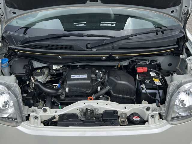 ホンダ Ｎ ＢＯＸ G L SSパッケージ 富山県 2015(平27)年 5.6万km プレミアムホワイトパールⅡ 禁煙車/純正ナビ/両側電動スライドドア/４ＷＤ/バックカメラ/スマートキー/シートヒーター/ドライブレコーダー/電動格納ミラー/アイドリングストップ/ＥＴＣ/プッシュスタート/スペアキー/純正フロアマット