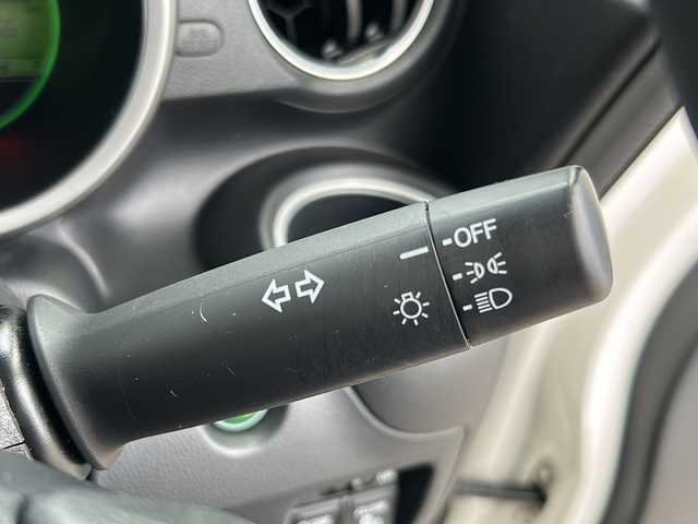ホンダ Ｎ ＢＯＸ G L SSパッケージ 富山県 2015(平27)年 5.6万km プレミアムホワイトパールⅡ 禁煙車/純正ナビ/両側電動スライドドア/４ＷＤ/バックカメラ/スマートキー/シートヒーター/ドライブレコーダー/電動格納ミラー/アイドリングストップ/ＥＴＣ/プッシュスタート/スペアキー/純正フロアマット