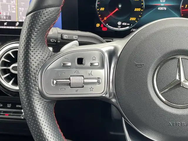 メルセデス・ベンツ ＧＬＡ２００ｄ 4マチック AMGライン 千葉県 2020(令2)年 4.1万km ポーラホワイト レーダーセーフティパッケージ/純正HDDナビ/３６０°カメラ/地デジ/アンビエントライト/パワーシート/シートヒーター/パワーバックドア/純正１９インチAW/LEDライト/パークトロニック/ハーフレザーシート/ワイヤレス充電/USB