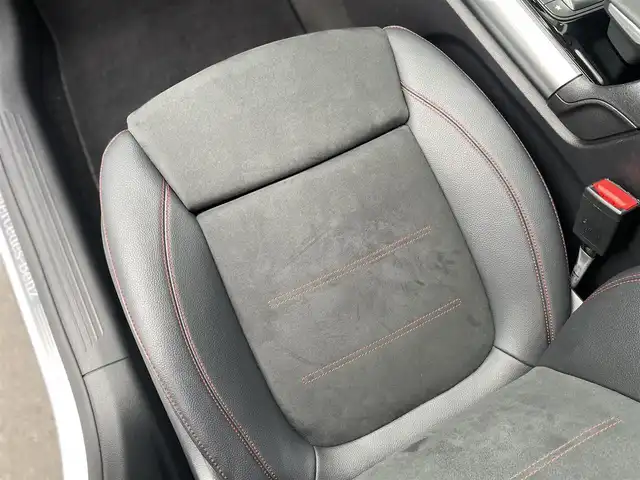 メルセデス・ベンツ ＧＬＡ２００ｄ 4マチック AMGライン 千葉県 2020(令2)年 4.1万km ポーラホワイト レーダーセーフティパッケージ/純正HDDナビ/３６０°カメラ/地デジ/アンビエントライト/パワーシート/シートヒーター/パワーバックドア/純正１９インチAW/LEDライト/パークトロニック/ハーフレザーシート/ワイヤレス充電/USB