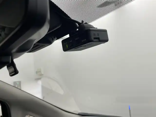 日産 ノート e－パワー メダリスト 熊本県 2018(平30)年 6.2万km インペリアルアンバーP ワンオーナー　/禁煙車/純正ナビ（フルセグ・ＢＴ・ＣＤ・ＤＶＤ）/全周囲カメラ　/社外前後ドライブレコーダー　/ＥＴＣ　/前後クリアランスソナー　/レーダークルーズコントロール　/エマージェンシーブレーキ　/レーンキープアシスト/横滑り防止/ハーフレザーシート/電動格納ミラー/純正フロアマット/純正１５インチAW/オートライト/LEDヘッドライト/フォグランプ/スマートキー/プッシュスタート/スペアキー1本/保証書/取扱説明書